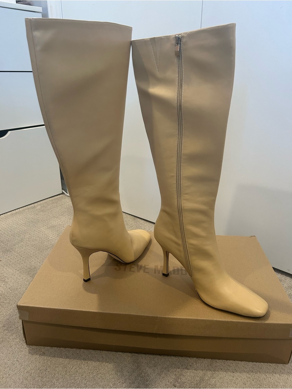 NIB Steve Madden Cream Leather High-Heel Knee High Boots